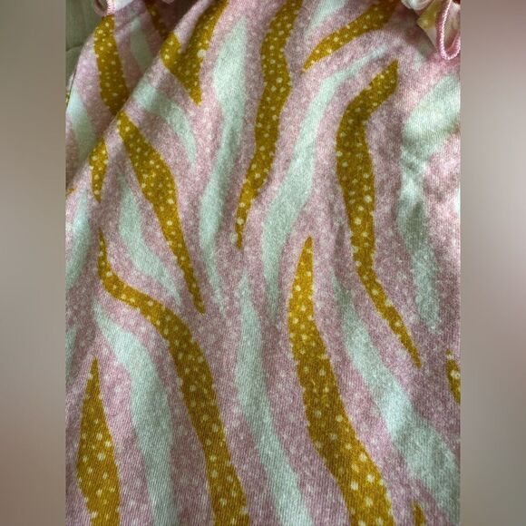 Rockin Royalty Layette - Picture 4 of 4